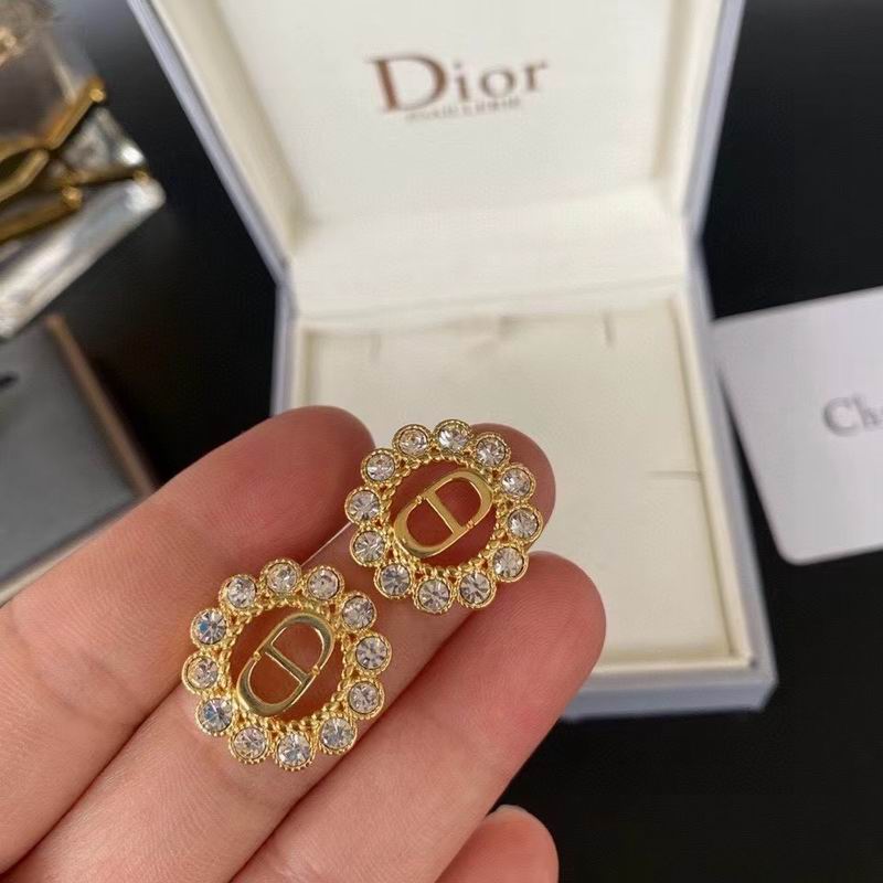 Dior Earring 04lyr409
